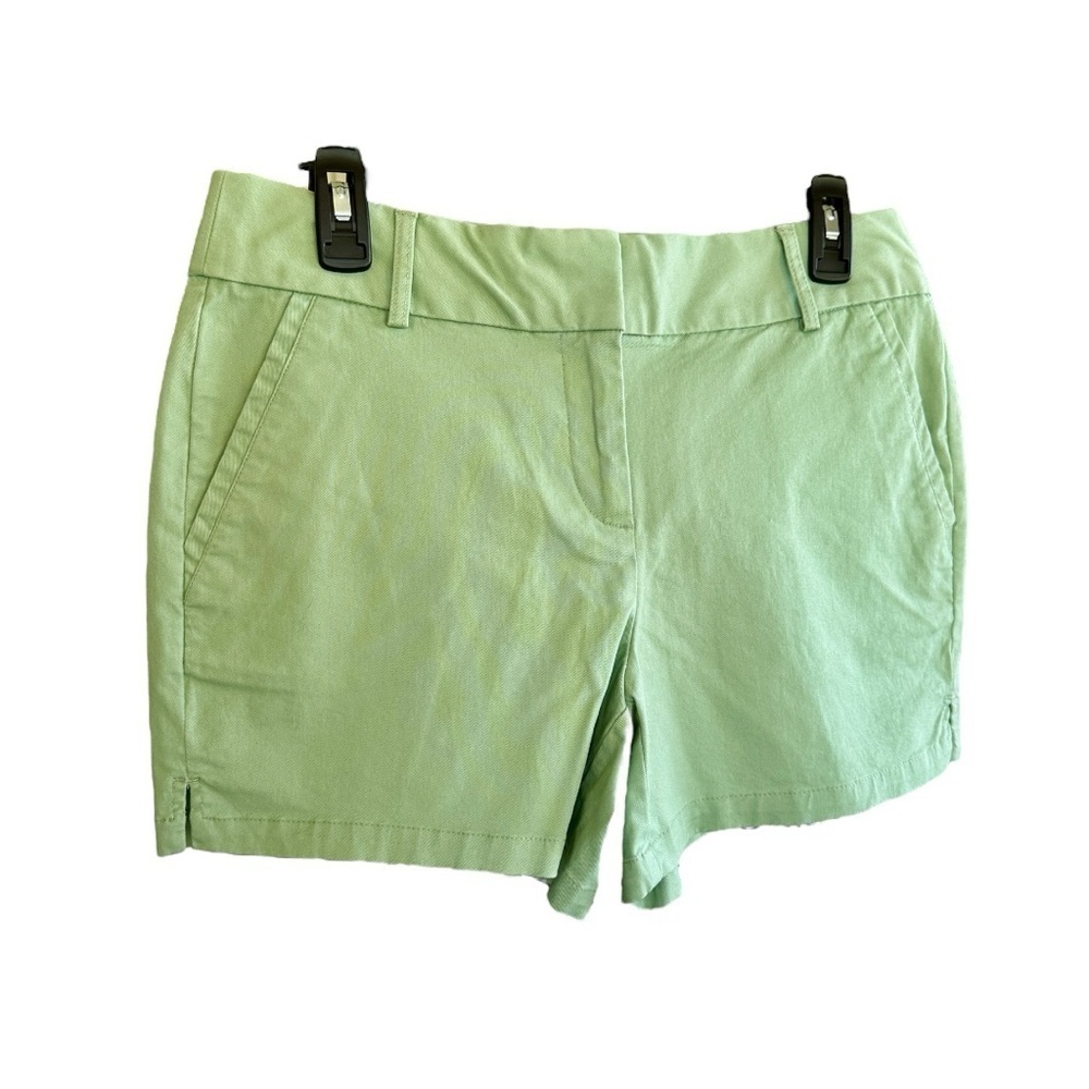 ANN TAYLOR LOFT, NWOT, THE RIVIERA SHORT. GREEN, FLAT FRONT, BELT LOOPS. SIZE 4 - Picture 2 of 8